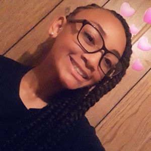 Meet your Posher, Janiya